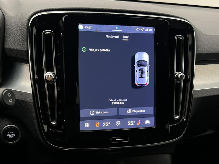 Volvo XC40 B3 CORE AUT CZ 1.maj.