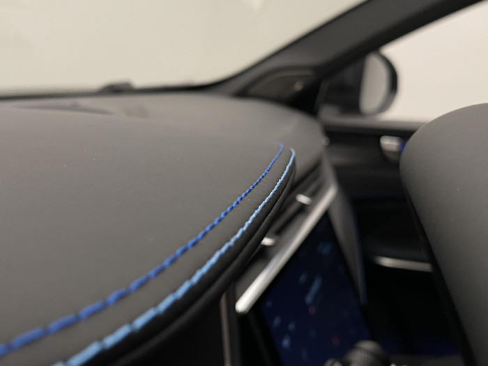 Lynk & Co 01 PHEV DCT AUT 1.maj