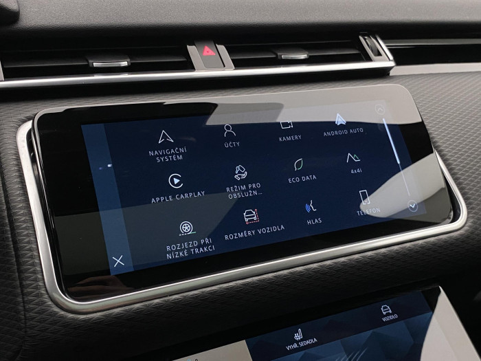 Land Rover Range Rover Velar D300 SE AWD AUT   REZERVACE 3.0 d SE