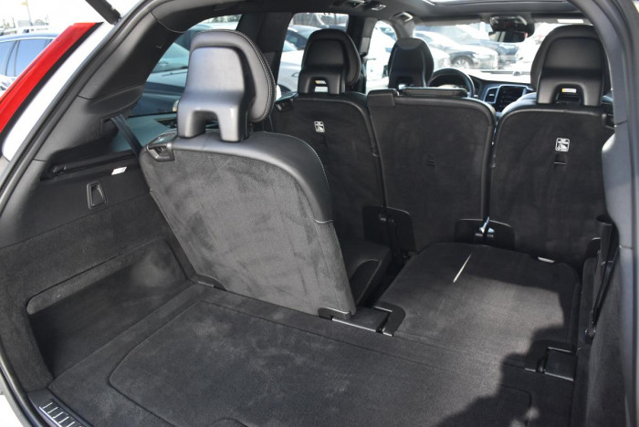 Volvo XC90 B5 AWD R-Design AUT REZERVACE
