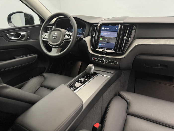 Volvo XC60 B5 AWD DARK PLUS CZ 1.maj
