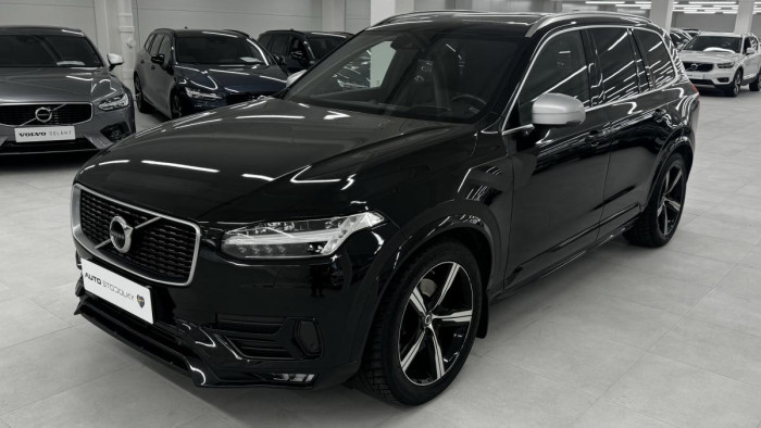 Volvo XC90 D5 AWD R-DESIGN REZERVACE 2.0 d