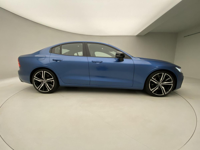 Volvo S60 B5 AWD R-DESIGN AUT REZERVACE