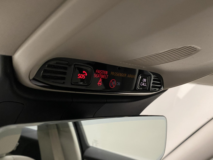 Volvo V60 D3 MOMENTUM PRO REZERVACE 2.0 d Momentum