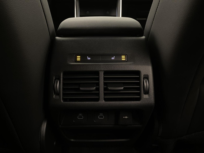 Land Rover Discovery Sport D200 DYNAMIC SE AWD AUT 2.0 d Dynamic SE