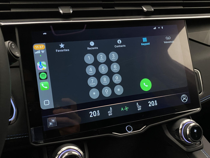 Lynk & Co 01 PHEV DCT REZERVACE