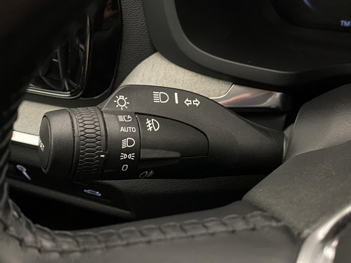 Volvo V60 CC B5 AWD MOMENTUM AUT CZ 2.0 CC CC Momentum