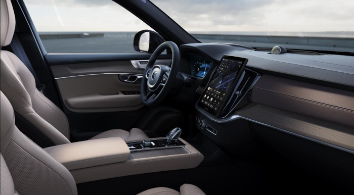 Volvo XC90 T8 AWD RECHARGE DARK PLUS AUT