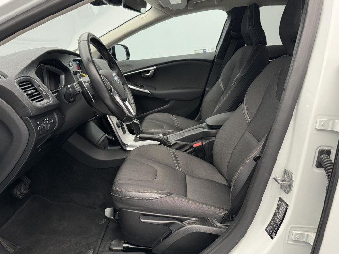 Volvo V40 CC T4 AWD MOMENTUM AUT 2.0 CC CC Momentum