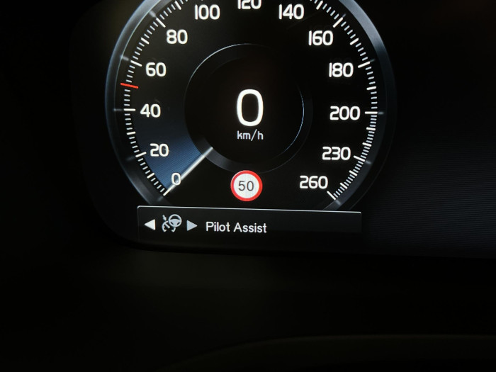Volvo V60 D4 MOMENTUM AUT 1.maj. 2.0 d Momentum