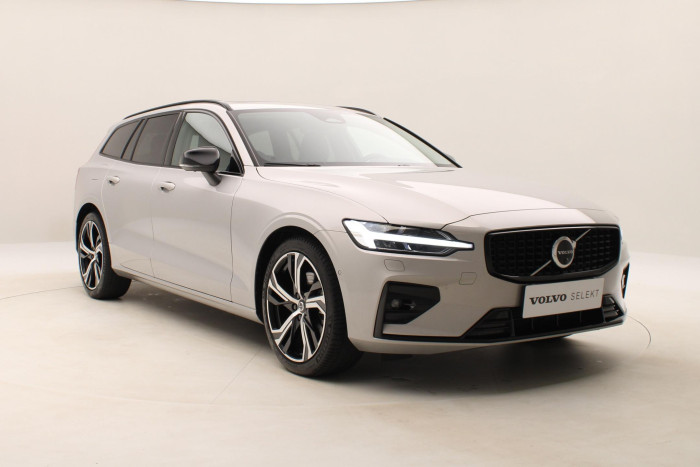 Volvo V60 B4 PLUS DARK AUT 1.maj