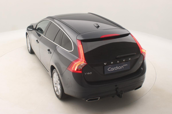 Volvo V60 D4 MOMENTUM AUT REZERVACE 2.0 d Momentum