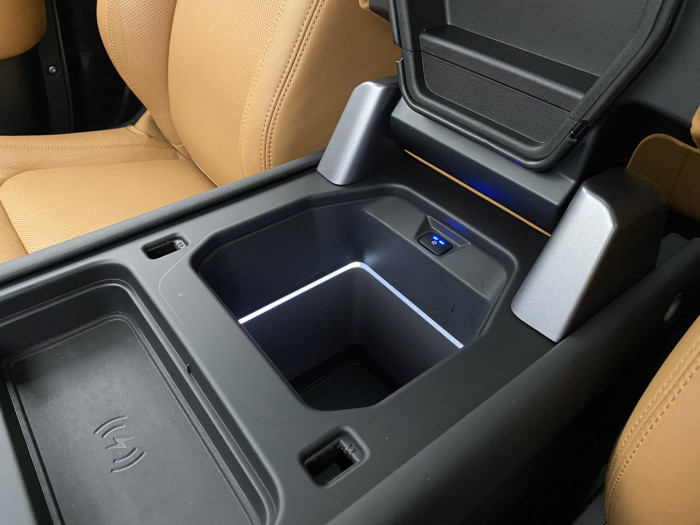 Land Rover Defender 90 P525 AWD CARPATHIAN EDITION 5.0 Edition