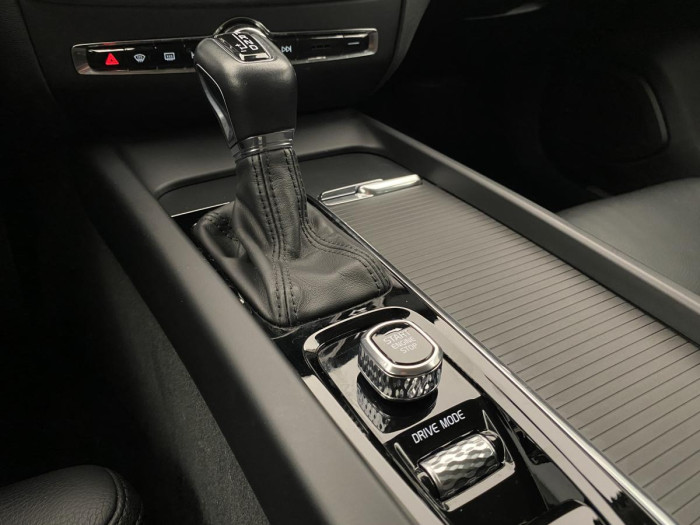 Volvo V60 T5 MOMENTUM AUT CZ REZERVACE 2.0 Momentum
