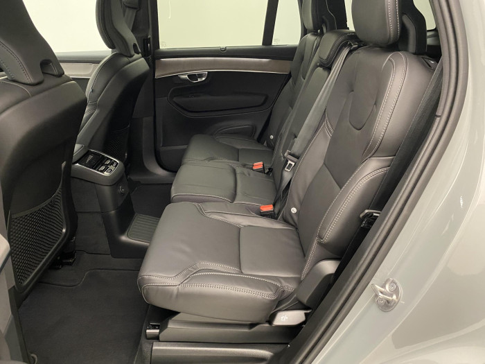 Volvo XC90 T8 AWD RECHARGE DARK PLUS 7m