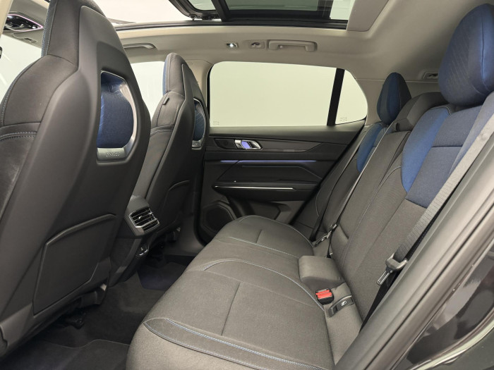 Lynk & Co 01 PHEV DCT AUT 1.maj