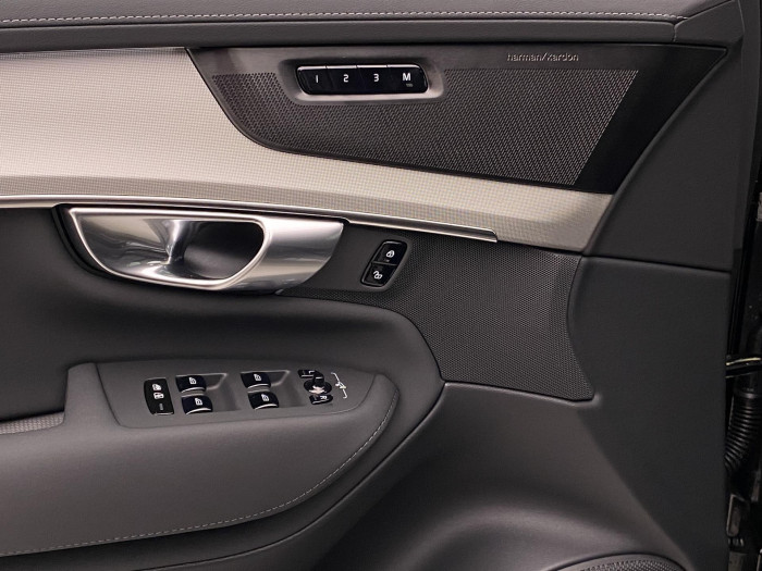 Volvo XC90 B5 AWD AUT BLACK EDITION PLUS