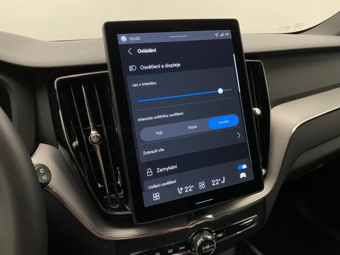 Volvo XC60 T6 AWD PLUS BLACK EDITION CZ