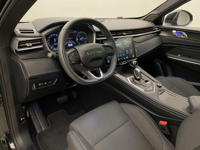 Lynk & Co 01 PHEV DCT AUT 1.maj