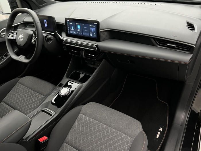 MG MG3 1.5 EMOTION Hybrid+ AUT CZ