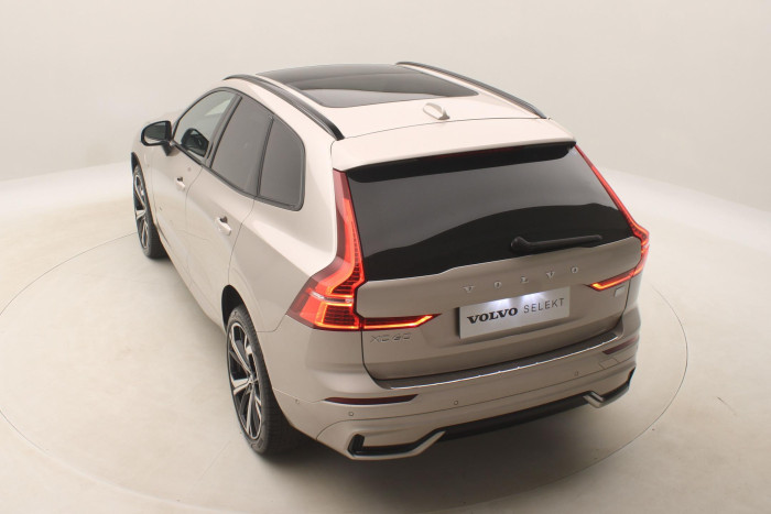 Volvo XC60 T6 AWD PLUS RECHARGE AUT 1.maj