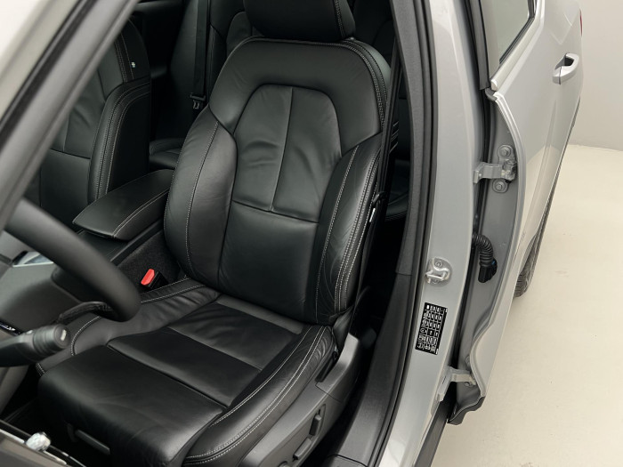 Volvo XC40 B4 PLUS BRIGHT AUT CZ