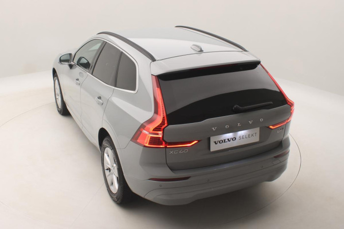 Volvo XC60 B4 AWD CORE AUT CZ 1.maj