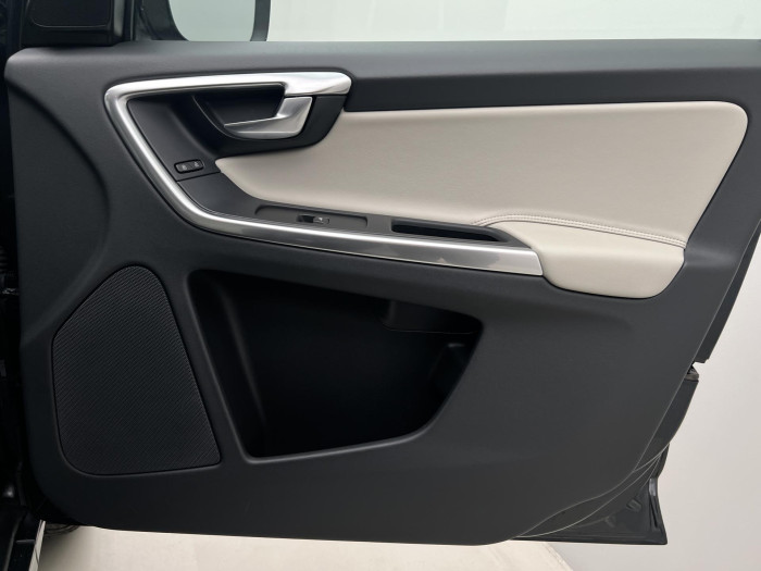 Volvo XC60 D4 AWD MOMENTUM AUT 2.4 d Momentum