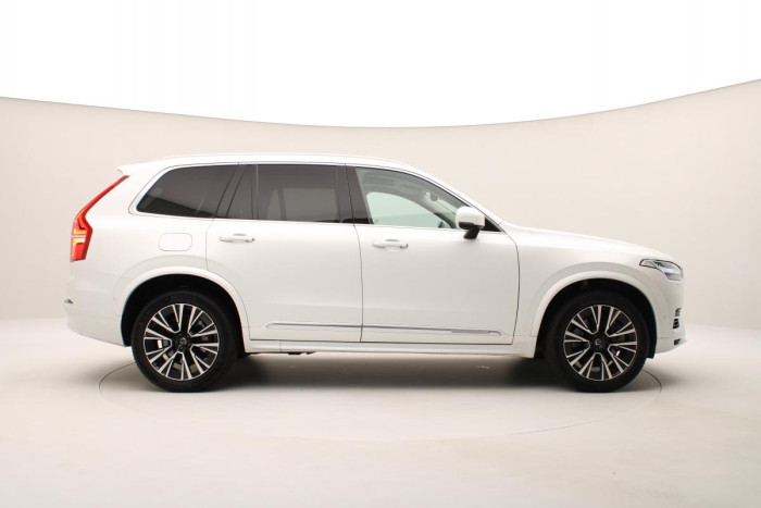 Volvo XC90 T8 AWD RECHARGE REZERVACE