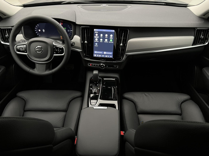 Volvo V90 T6 AWD RECHARGE CORE AUT 1.maj