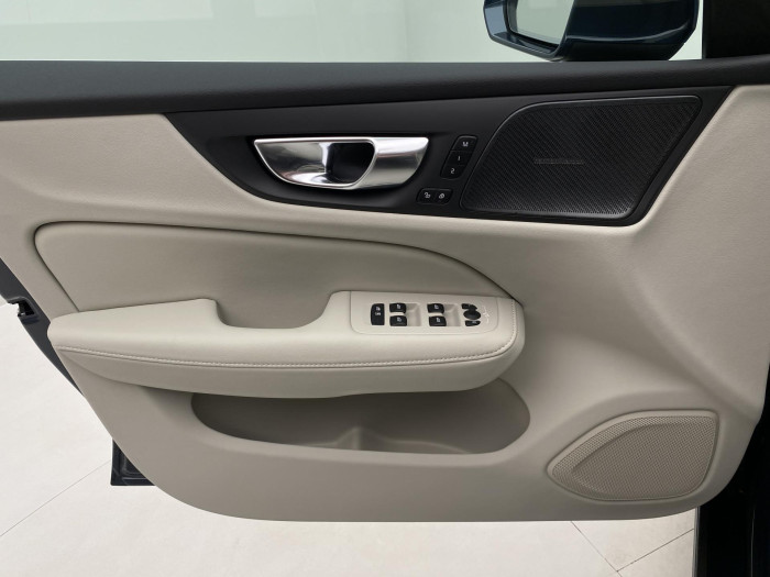 Volvo V60 B4 AUT BRIGHT PLUS