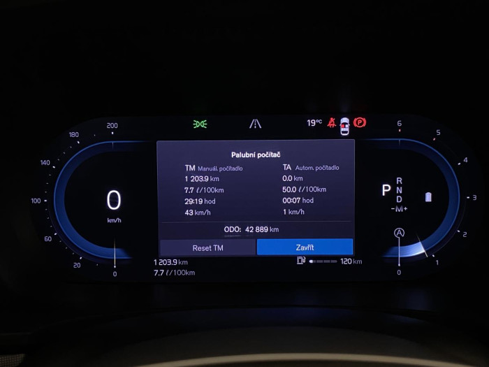Volvo V90 B4 AWD CORE AUT REZERVACE