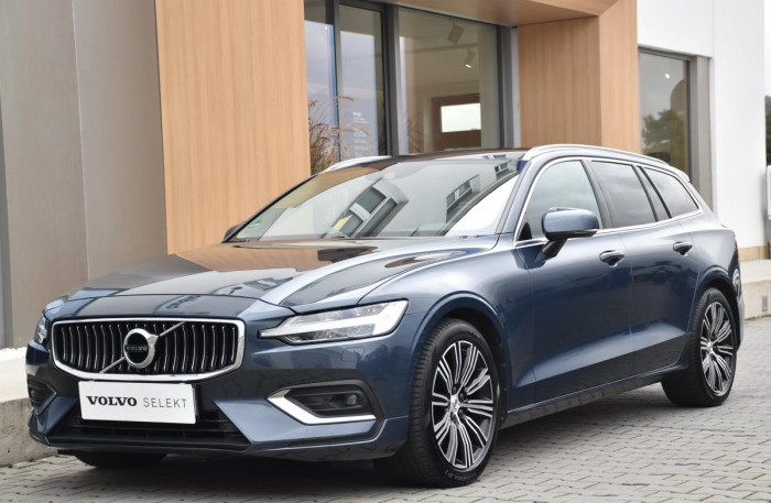 Volvo V60 D4 INSCRIPTION AUT REZERVACE 2.0 d