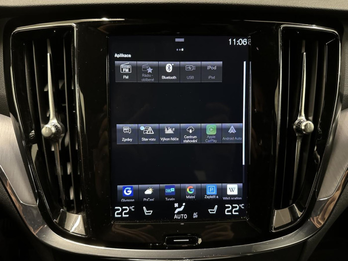 Volvo V60 T5 MOMENTUM POLESTAR REZERVACE 2.0 Momentum