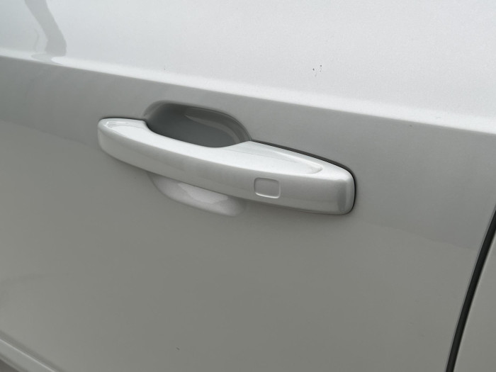 Volvo XC90 B5 AWD R-DESIGN 7MÍSTNÁ AUT CZ