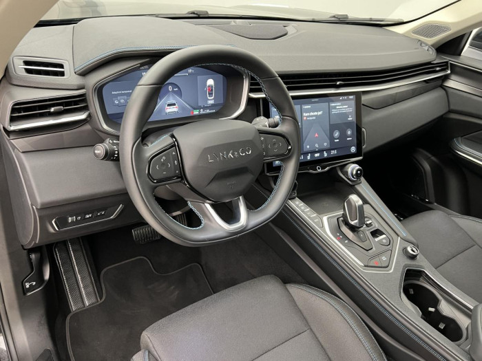 Lynk & Co 01 PHEV DCT 1.maj.