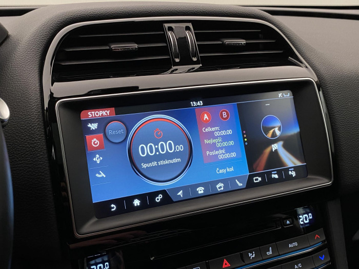 Jaguar F-Pace 30d S AWD AUT CZ REZERVACE 3.0 d