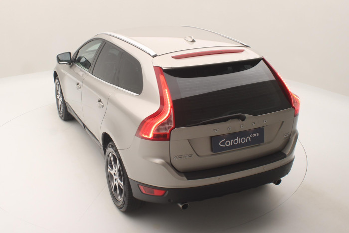Volvo XC60 D5 AWD SUMMUM AUT CZ 2.4 d Summum