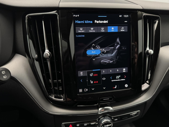 Volvo XC60 B4 CORE AUT