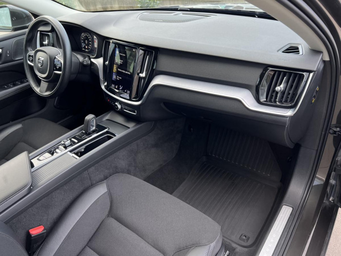 Volvo V60 B4 MOMENTUM Aut 1.maj. 2.0 Momentum