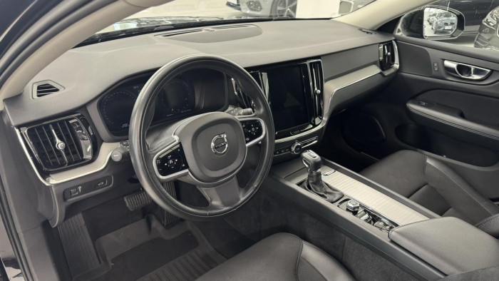 Volvo V60 CROSS COUNTRY D4 AWD REZERVACE 2.0 d