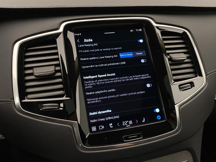 Volvo XC90 T8 AWD ULTRA DARK AUT CZ 7m