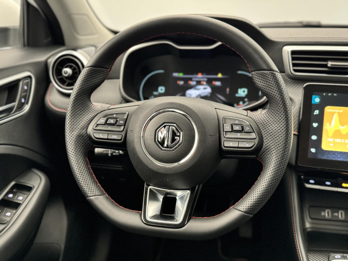 MG ZS 1.0T EXCLUSIVE AUT CZ 1.maj. 1.0 Exclusive