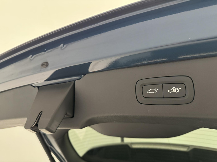 Lynk & Co 01 PHEV DCT AUT REZERVACE