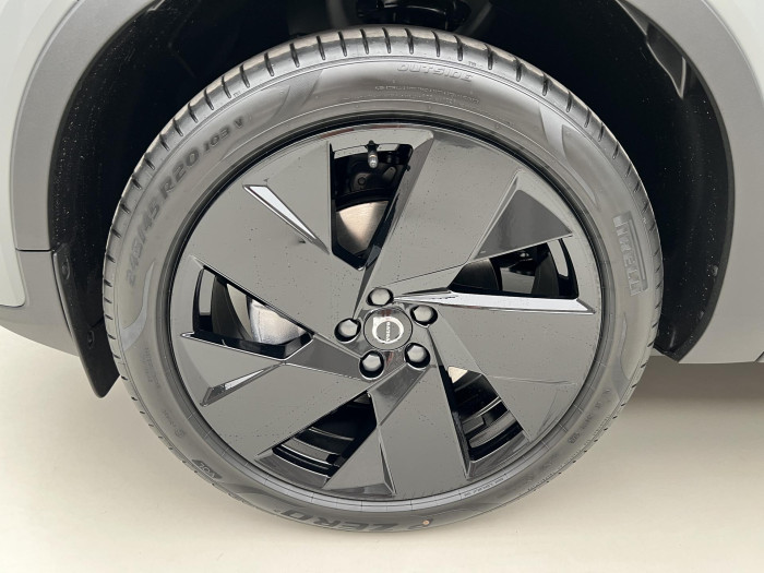 Volvo XC40 B3 AUT BLACK EDITION PLUS