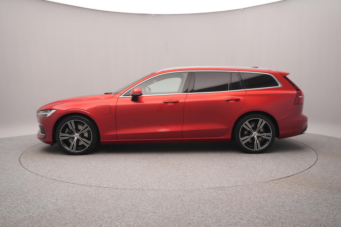 Volvo V60 T8 AWD RECHARGE INSCRIPTION