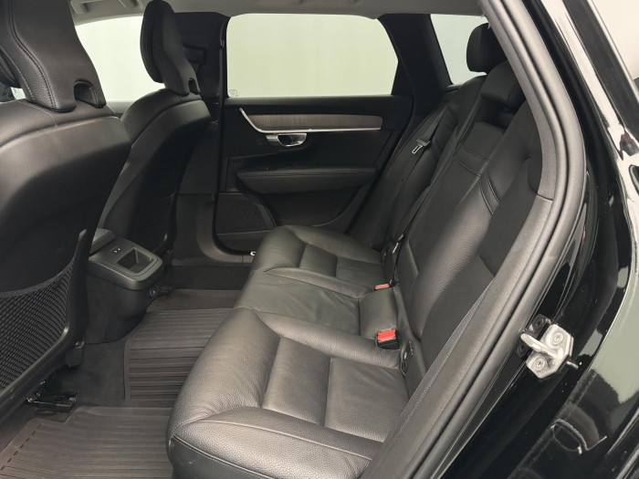 Volvo V90 CC B4 AWD PLUS AUT