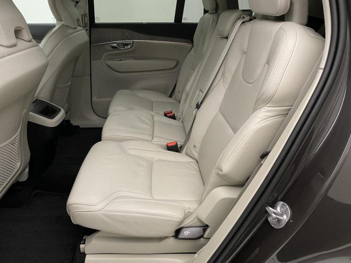 Volvo XC90 B5 AWD PLUS AUT REZERVACE 2.0 Plus