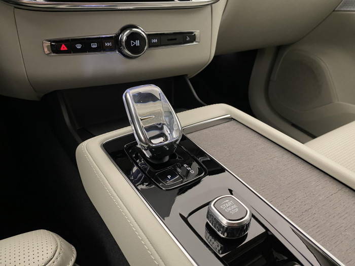 Volvo XC90 T8 AWD RECHARGE BRIGHT PLUS 7m