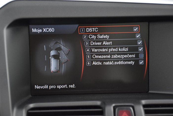 Volvo XC60 D5 AWD MOMENTUM AUT 1.maj. CZ 2.4 d Momentum